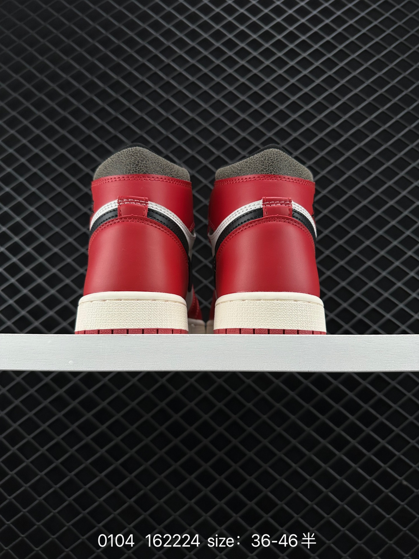 Nike Air Jordan 1 Retro High OG”Black/White“